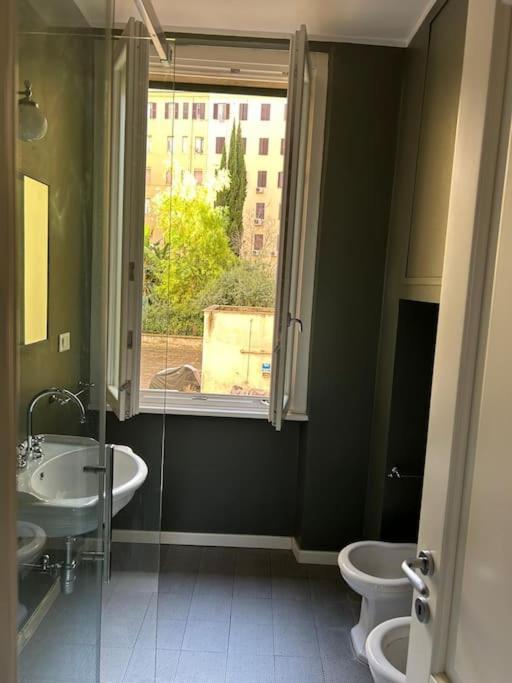 Casa Bianca San Peter Apartment Rome